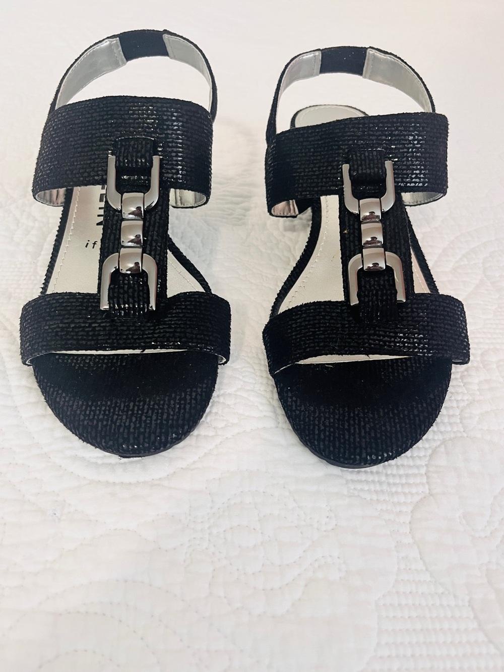 Anne Klein Iflex Zadie black sandal. Size 6